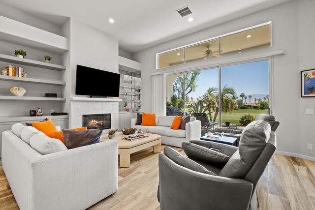 260 Tomahawk Drive, Palm Desert