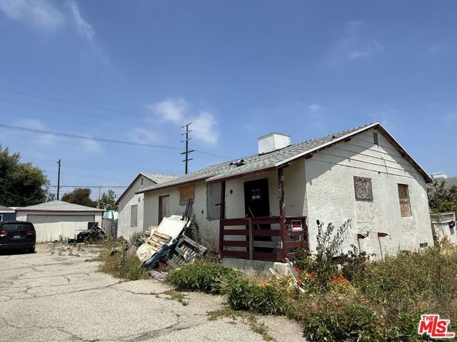 8331 Kittyhawk Avenue, Los Angeles