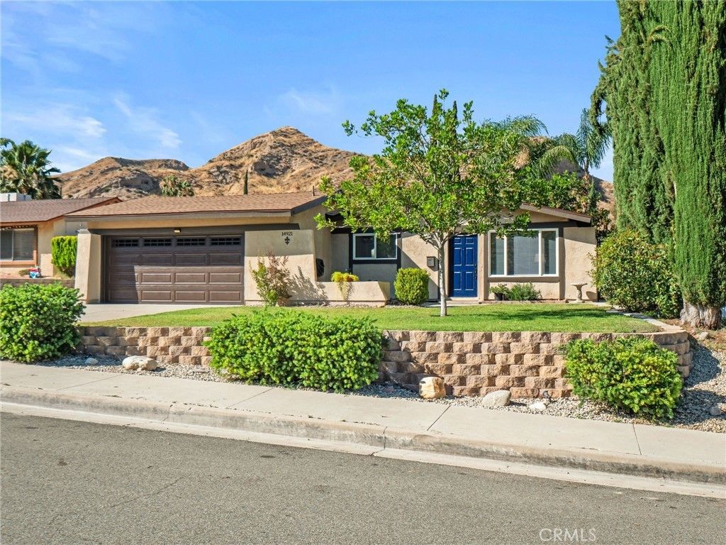 14921 Daffodil Avenue, Canyon Country