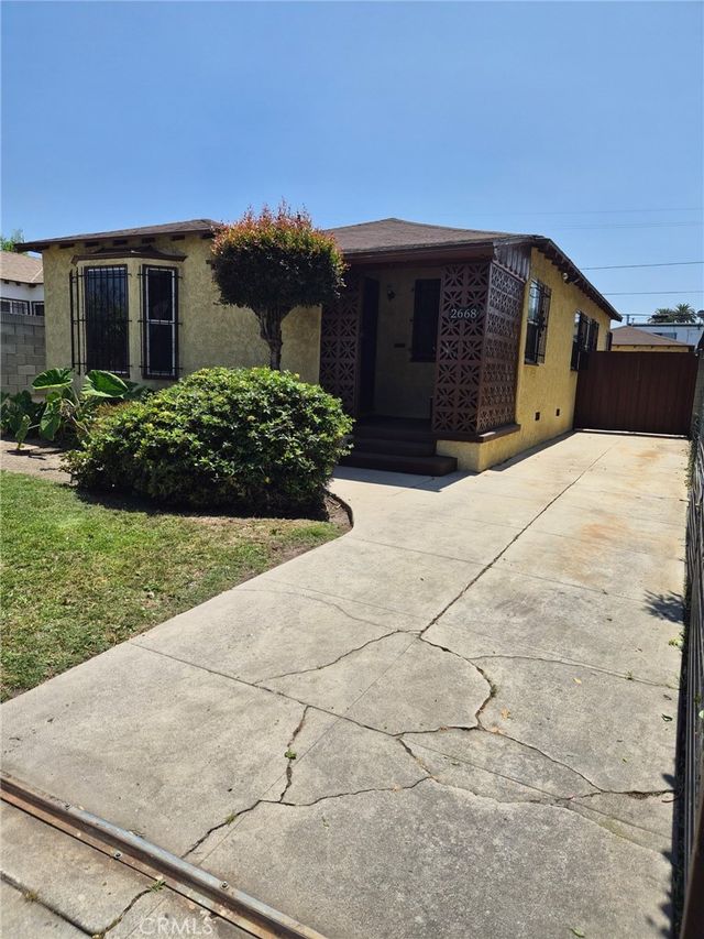2668 S Cloverdale Avenue, Los Angeles