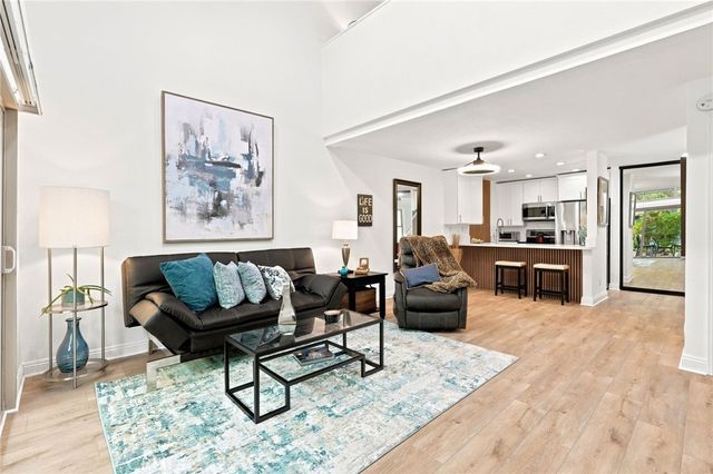 7890 E Spring Street # 5l, Long Beach