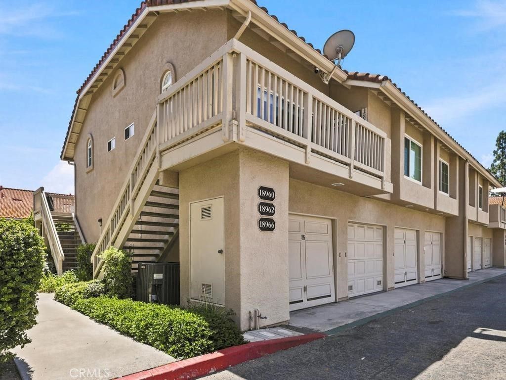 18966 Canyon Summit, Lake Forest