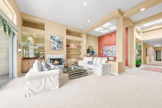 266 Eagle Dance Circle, Palm Desert