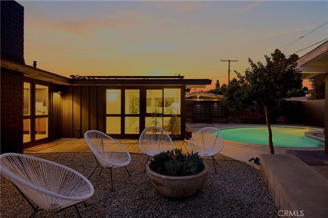 3062 Lees, Long Beach