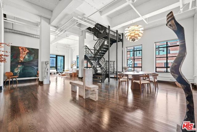 849 S Broadway # 1210, Los Angeles