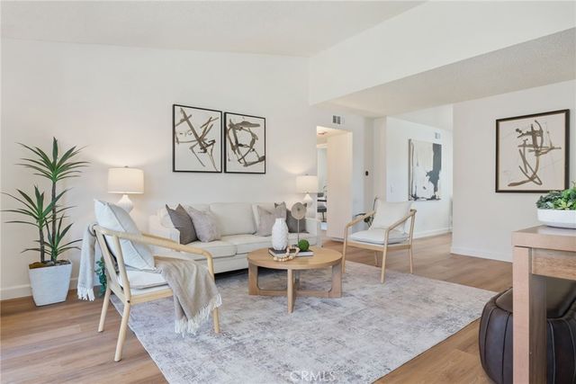 23280 Orange # 6, Lake Forest
