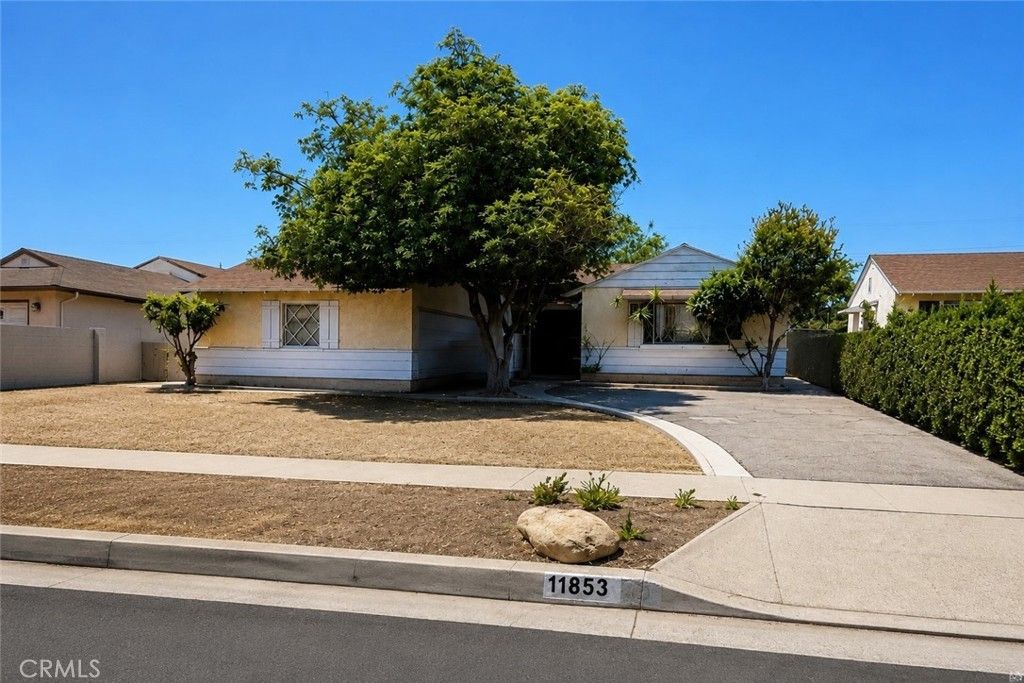 11853 Fellows, San Fernando
