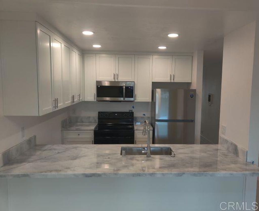 125 Candice Place, Vista