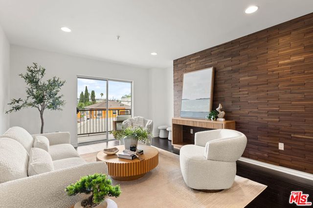 7100 Alvern Street # 224, Los Angeles