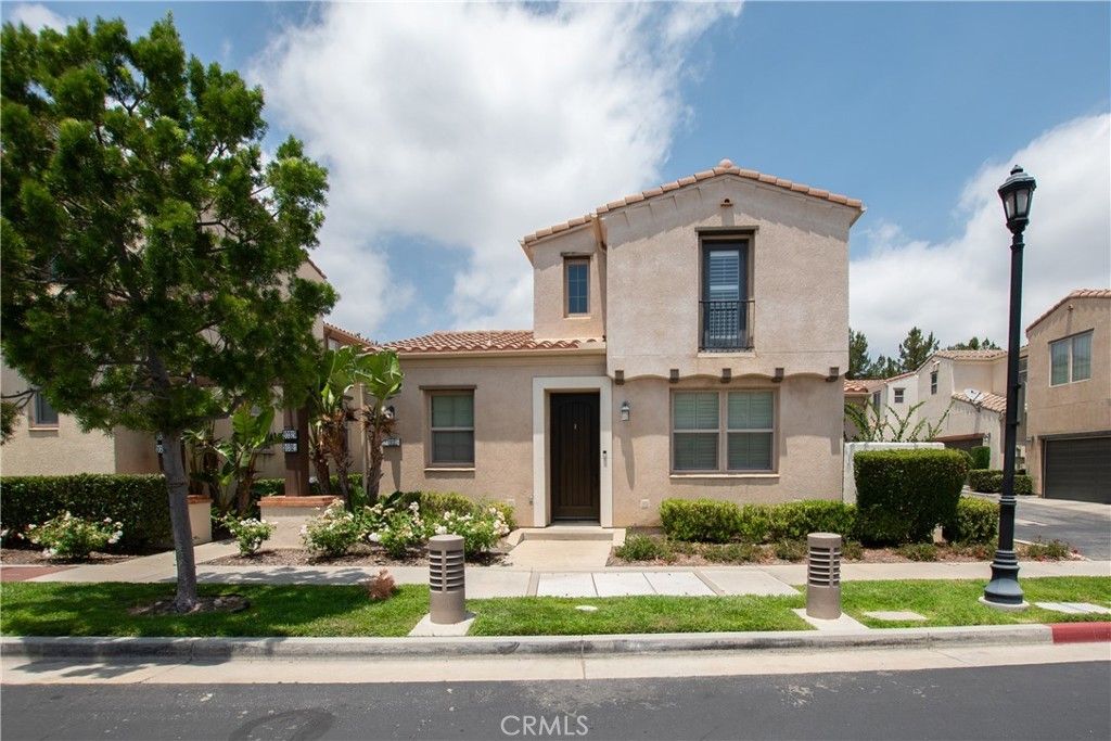 20323 Livorno, Porter Ranch
