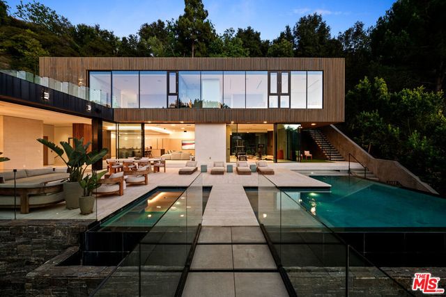 9330 Hazen Drive, Beverly Hills