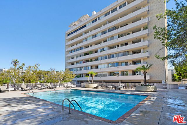 1333 S Beverly Glen # 302, Los Angeles
