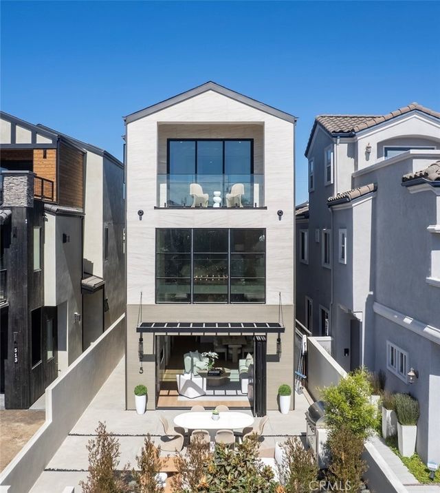 515 12th Street, Huntington Beach