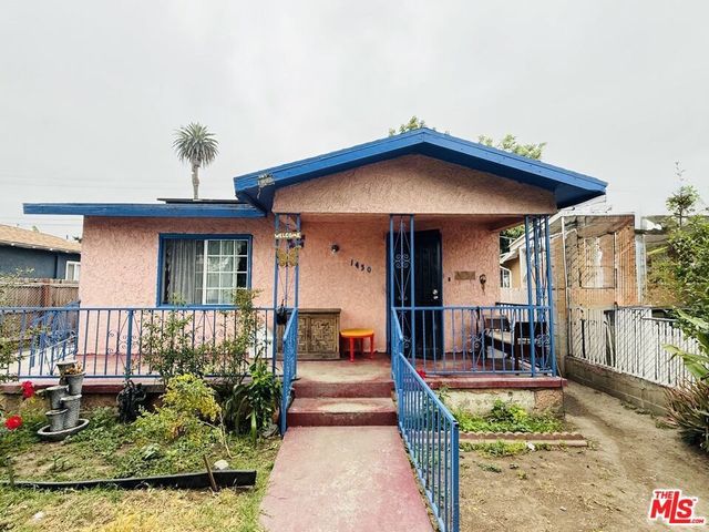 1450 W 67th Street, Los Angeles