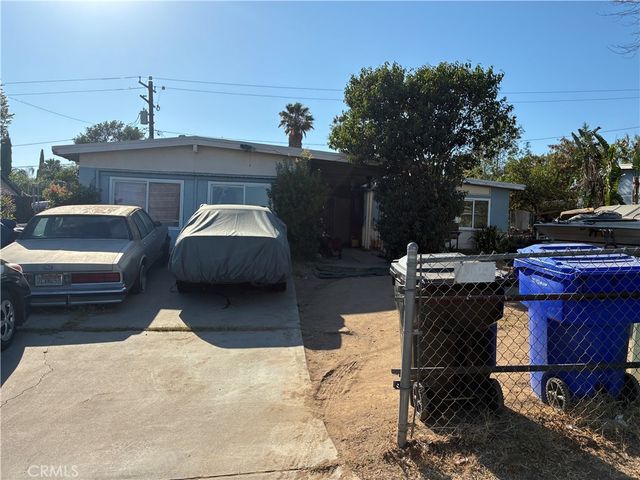 3323 Mary Ellen, Jurupa Valley