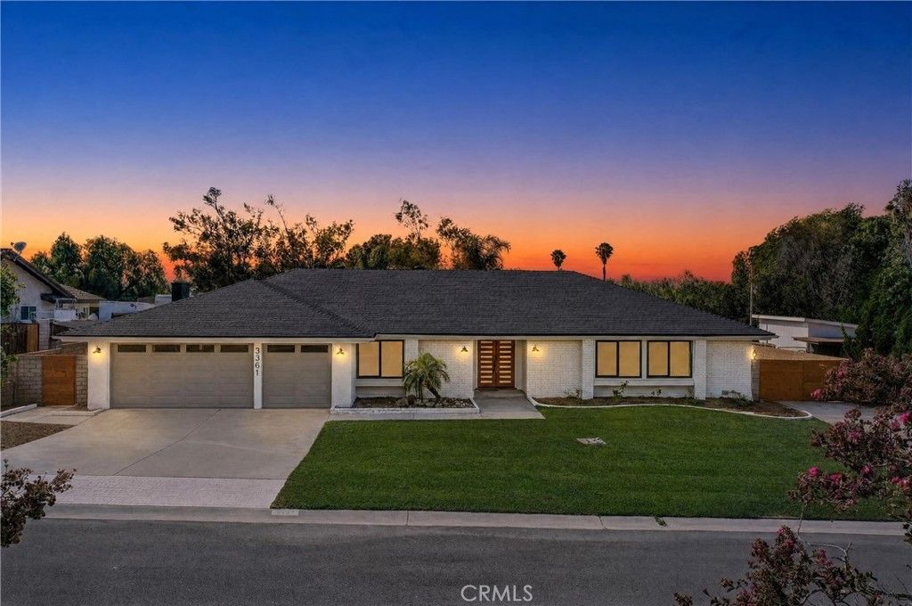 3361 Rocking Rm Lane, Norco