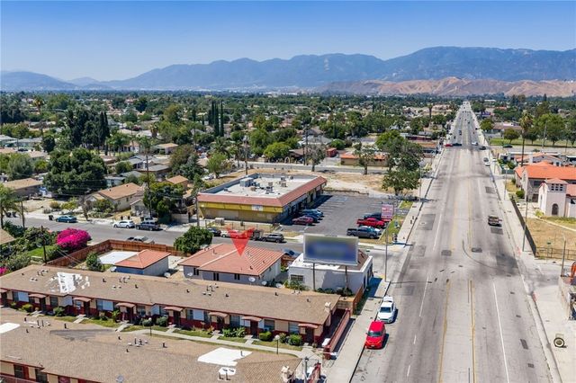 796 N Mount Vernon Avenue, San Bernardino