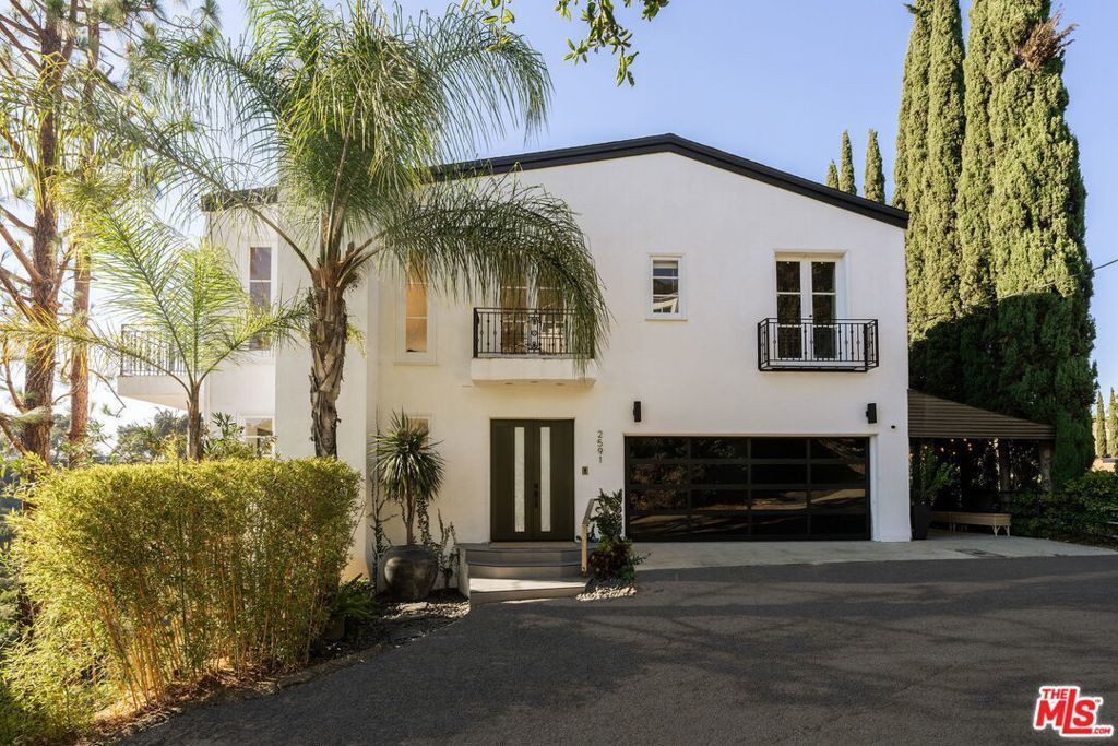 2591 Leicester Drive, Los Angeles
