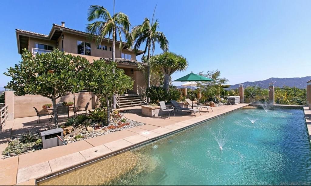 1629 Wild Acres, Vista