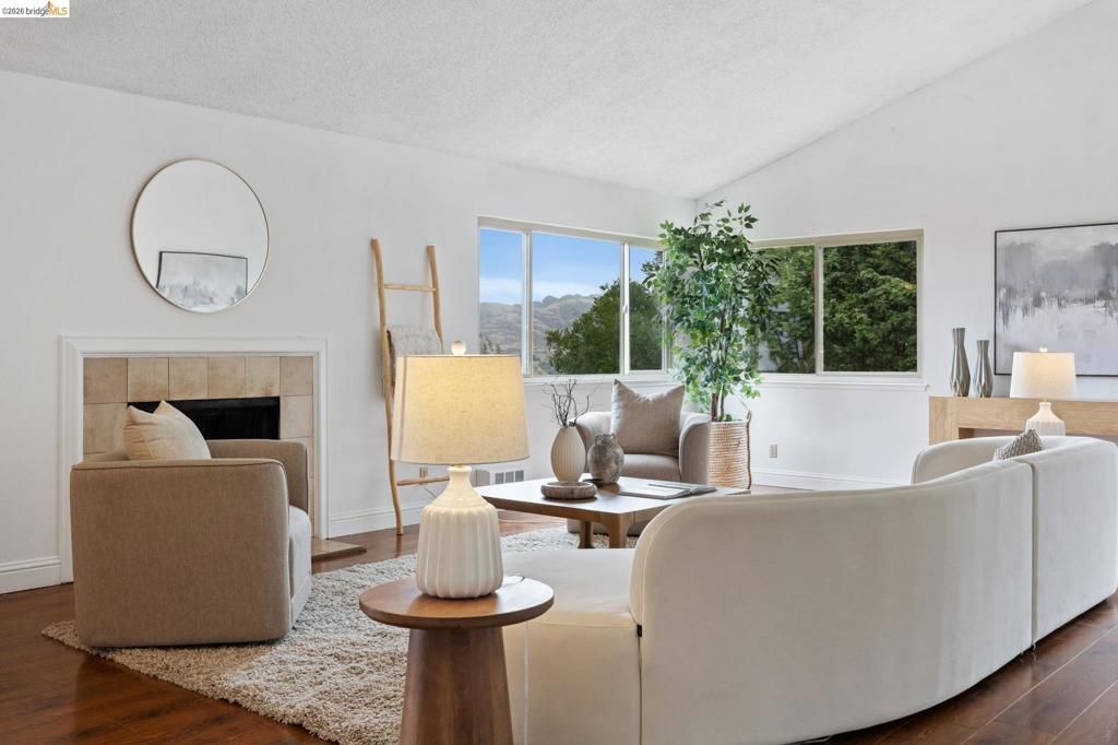 201 Vista Heights Rd, El Cerrito