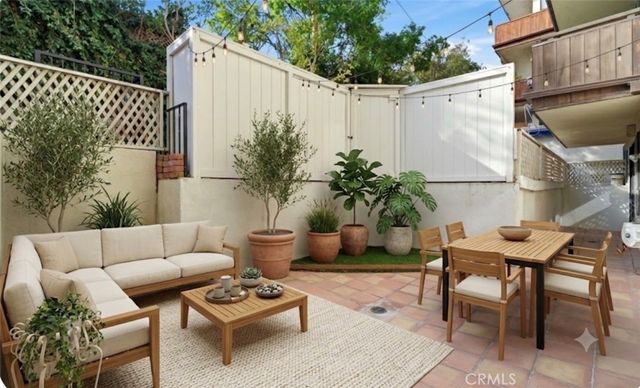 1277 S S Beverly Glen Blvd #107, Los Angeles
