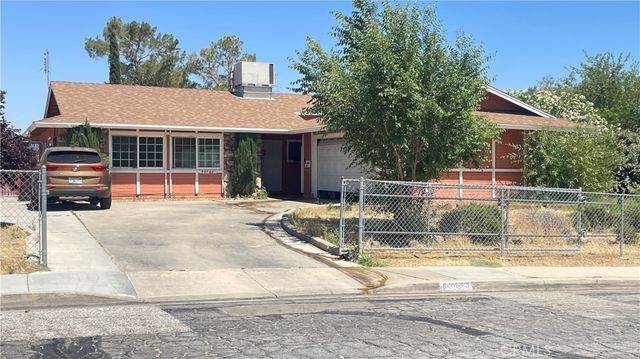 14185 Burning Tree, Victorville