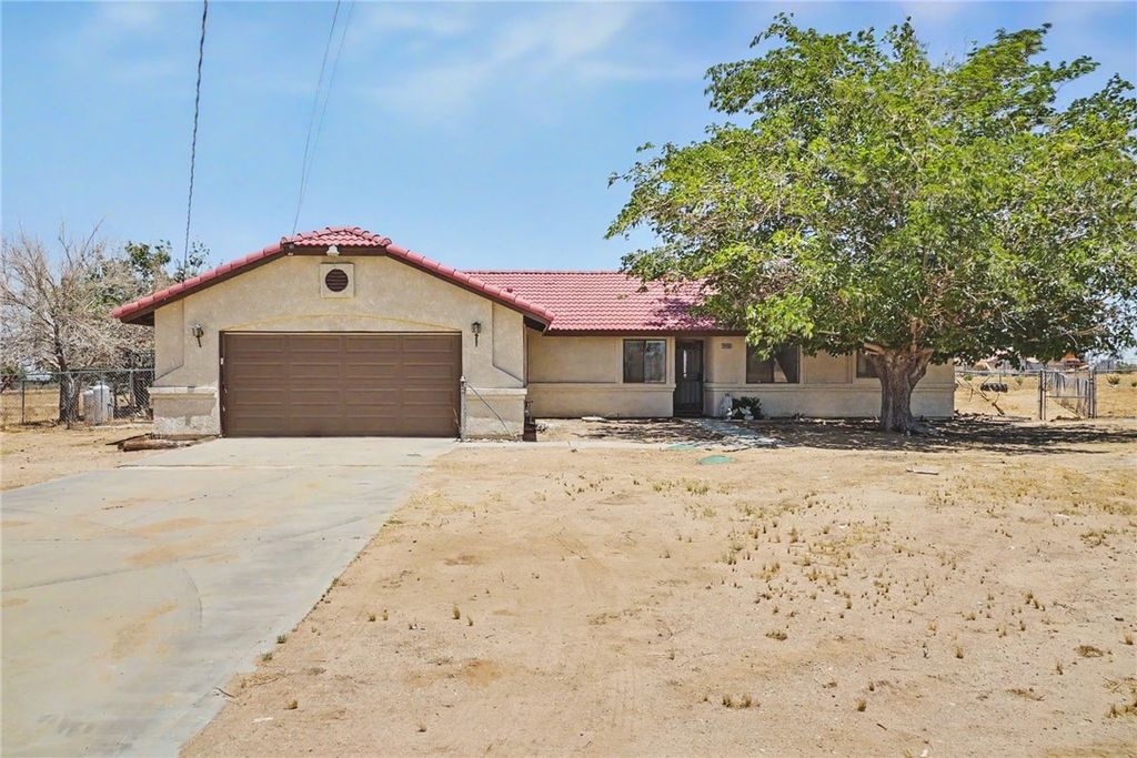 13451 Sonora Road, Phelan