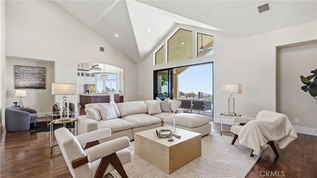 417 Long Canyon, Bradbury