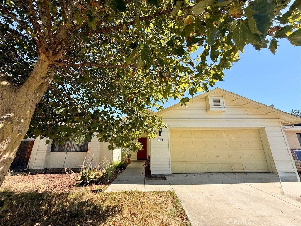1666 Saltbrush, Coalinga