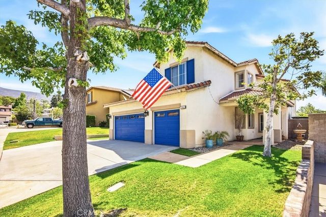 5065 Columbia, Fontana