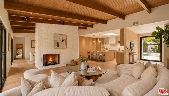 5576 El Canon Avenue, Woodland Hills