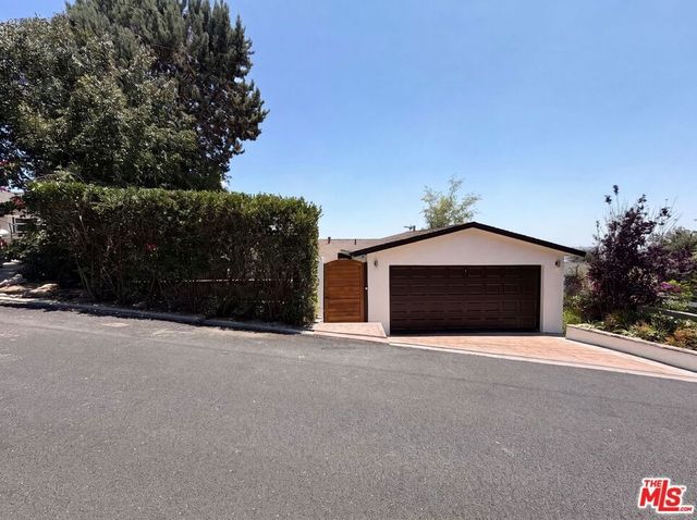176 Waverly Drive, Alhambra
