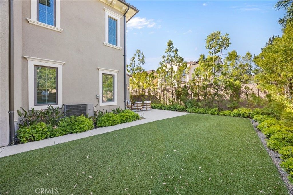 149 Winnett, Irvine
