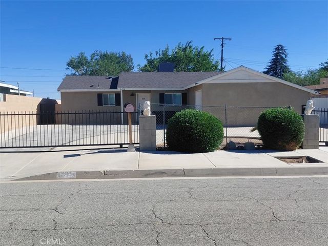 1211 E Avenue R3, Palmdale