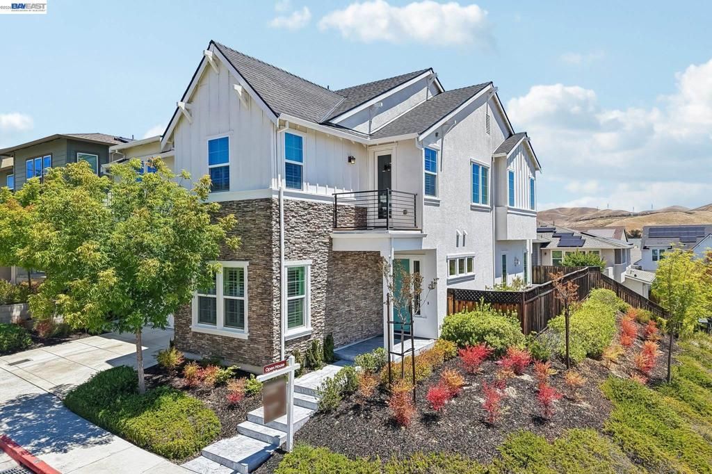 4203 Oak Knoll Dr, Dublin