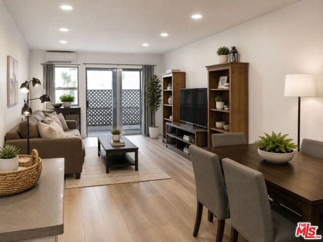 1118 Valencia Street # 114, Los Angeles