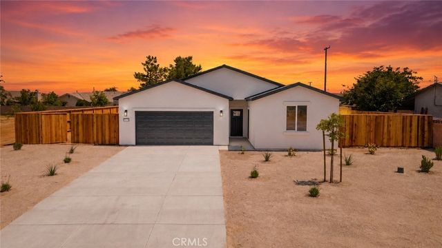 8837 Holly, California City