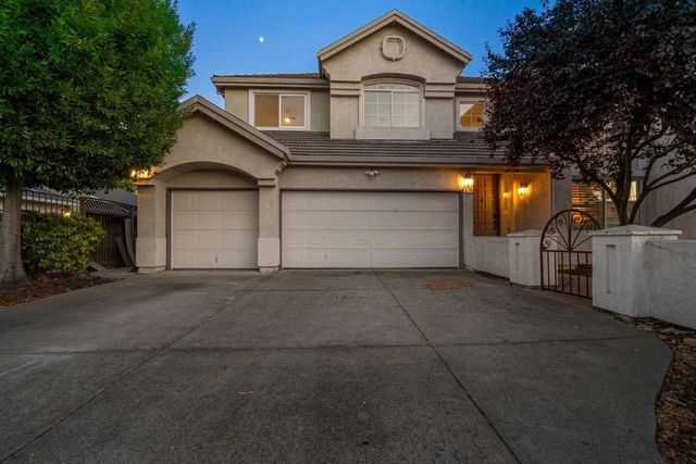 674 W Sunnyoaks Avenue, Campbell