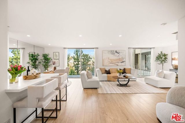 100 S Doheny Drive # 514, Los Angeles