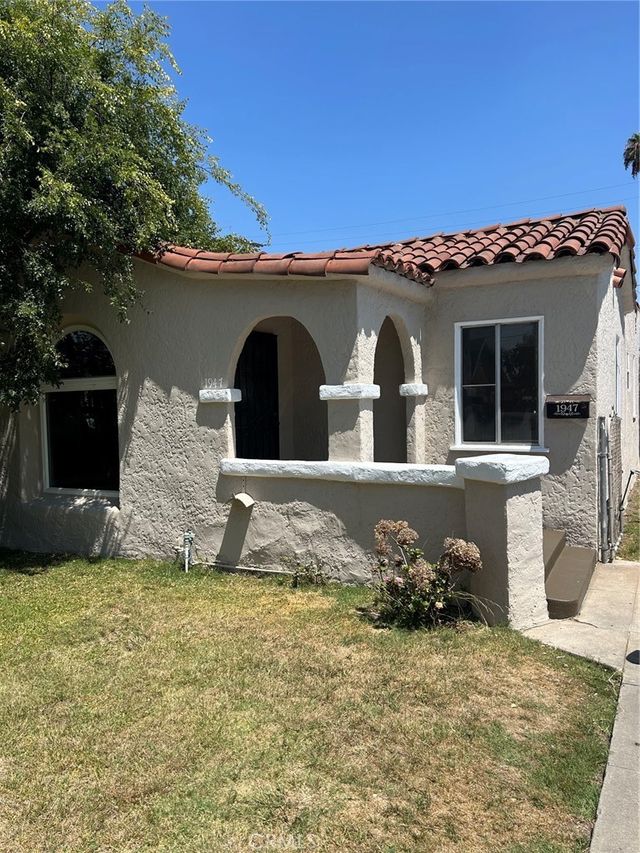 1947 E 74th St, Los Angeles