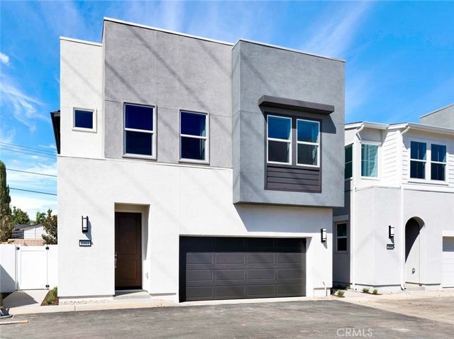 1001 E Overlook Drive, Orange
