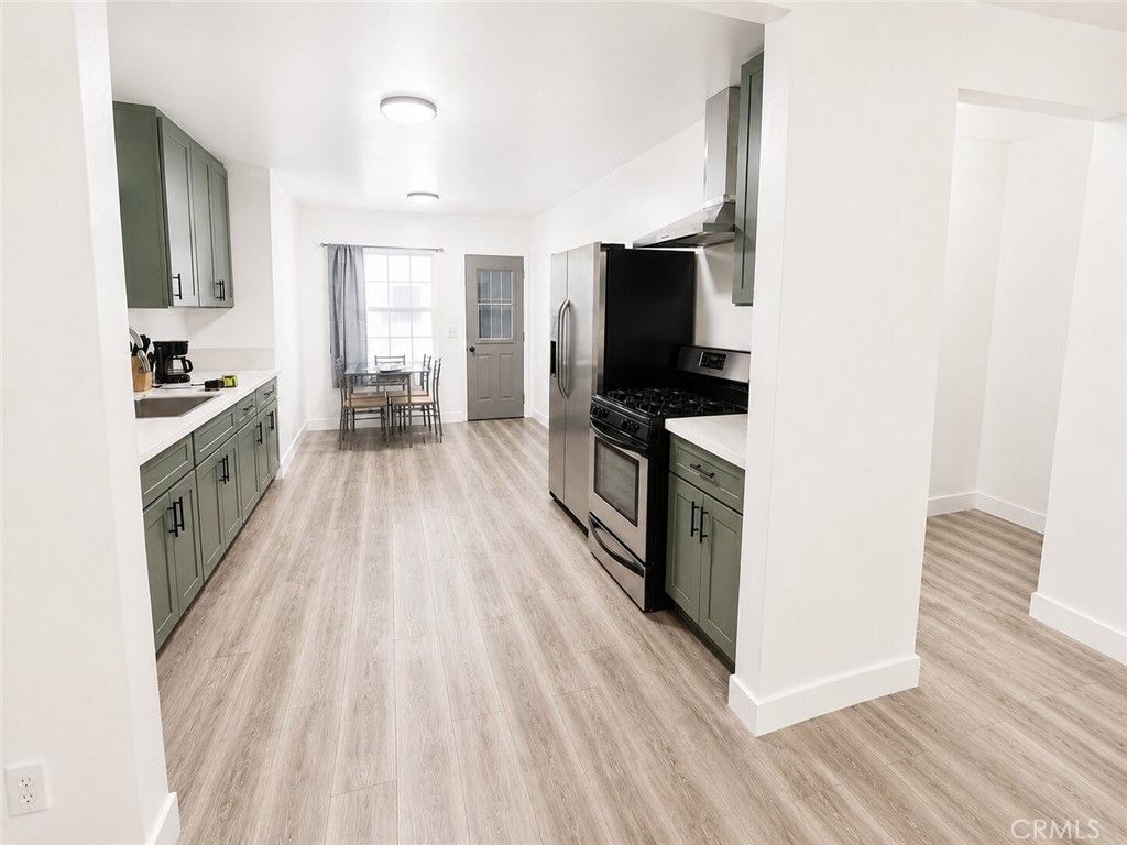 210 S Raitt, Santa Ana