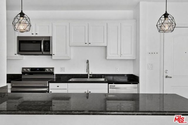 3740 Santa Rosalia Drive # 326, Los Angeles