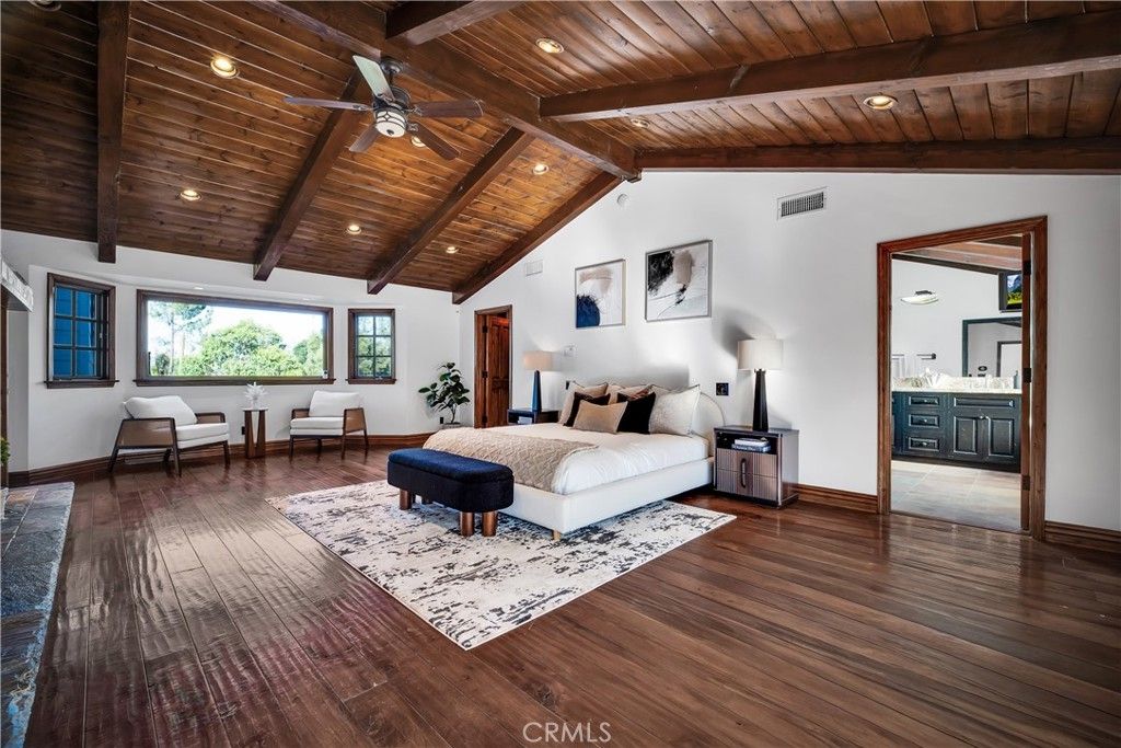 5235 San Feliciano, Woodland Hills