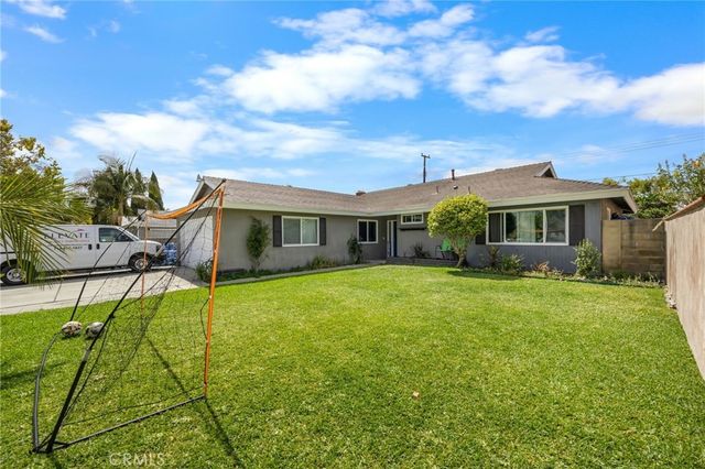 1806 W Camden, Santa Ana