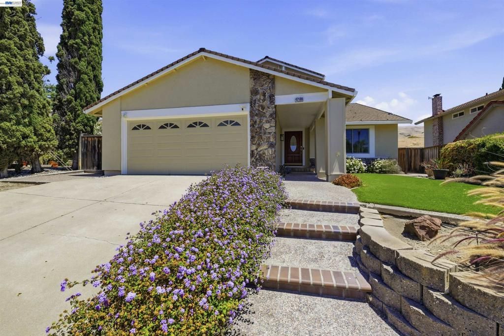 47108 Yucatan Dr, Fremont