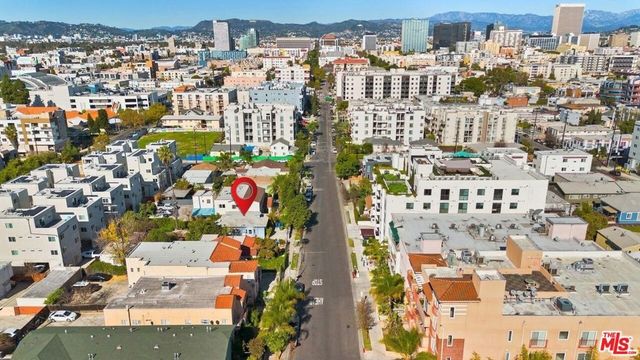 1121 S Serrano Avenue, Los Angeles