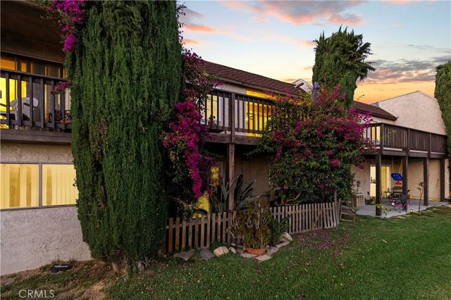 15614 Crestview Lane # 63, Granada Hills