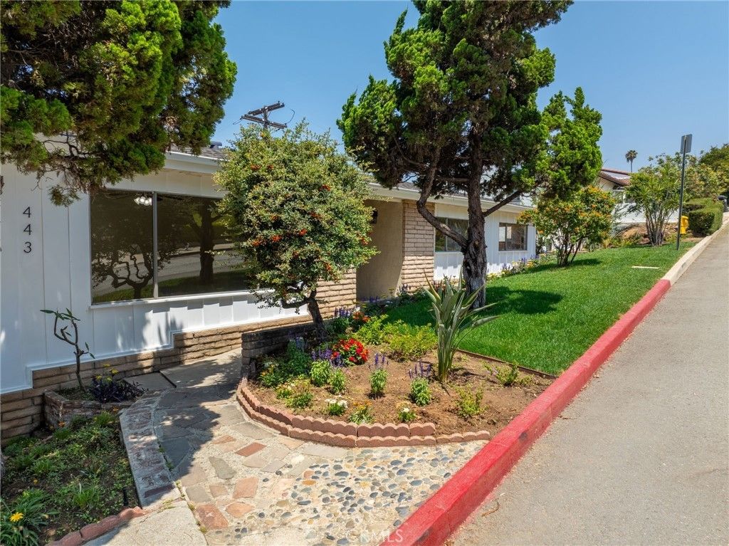 443 Woodbury, Glendale