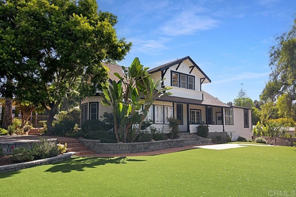 210 S Vine Street, Fallbrook